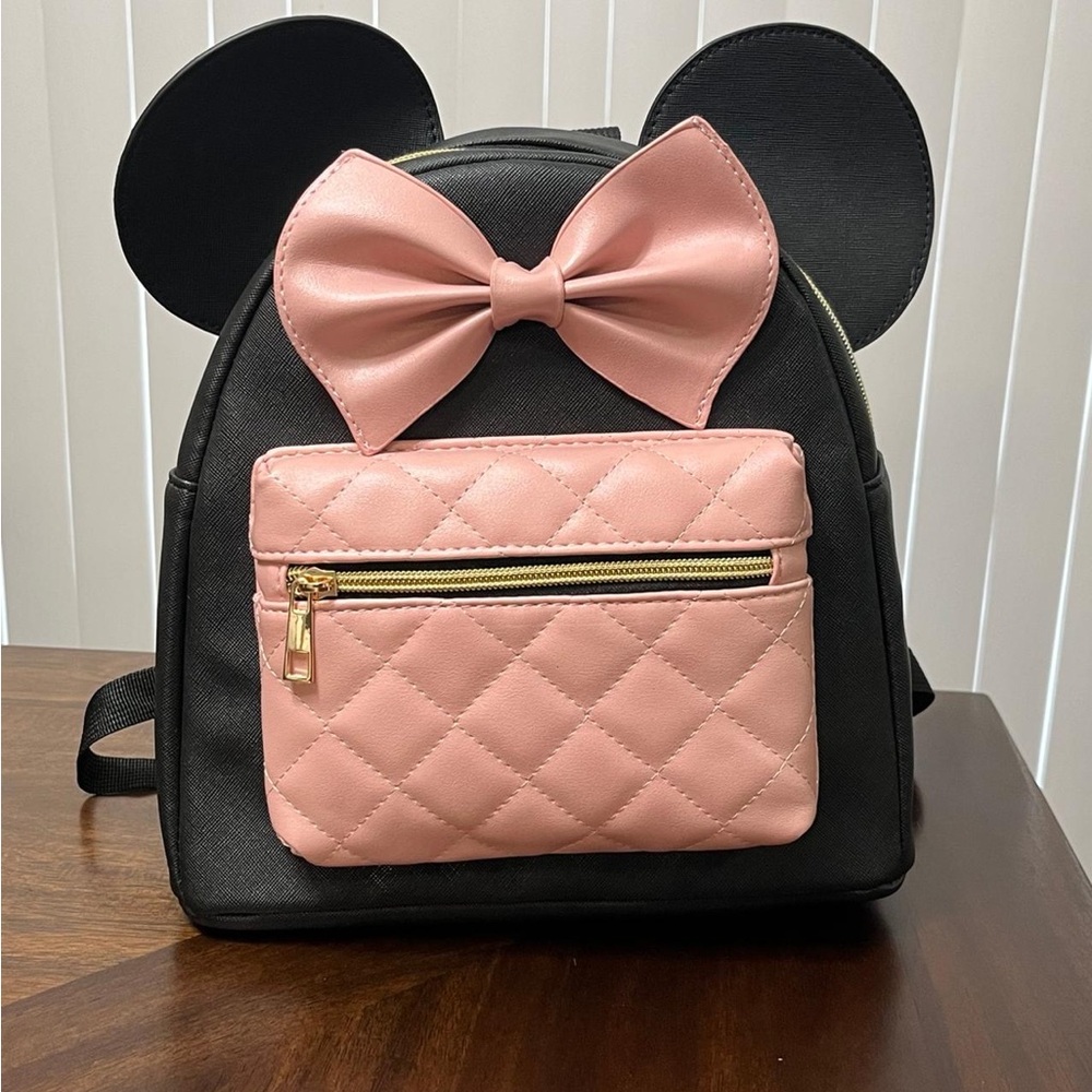 NWT DISNEY MINNIE Bioworld Black Backpack w/Pink Front Pocket and Large Inside